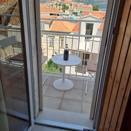Neno Apartman *